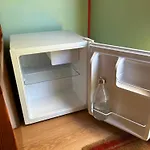 بيت للعطل Rosa The Cosy - Gypsy Wagon - Shepherds Hut, River Views Off-grid Eco Living *