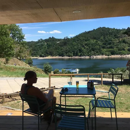 Rosa The Cosy - Gypsy Wagon - Shepherds Hut, River Views Off-grid Eco Living * 大佩德罗冈