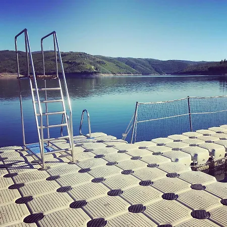 Rosa The Cosy - Gypsy Wagon - Shepherds Hut, River Views Off-grid Eco Living Tatil Evi Pedrogao Grande