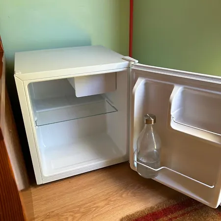 度假居 Rosa The Cosy - Gypsy Wagon - Shepherds Hut, River Views Off-grid Eco Living *