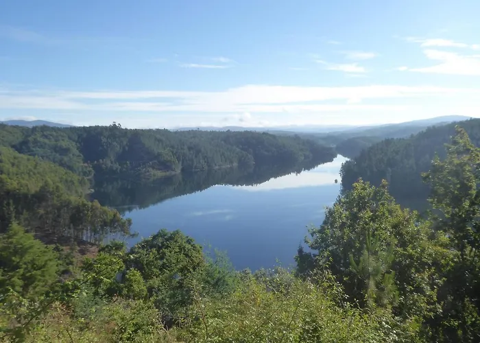 Rosa The Cosy - Gypsy Wagon - Shepherds Hut, River Views Off-grid Eco Living Педроган-Гранди