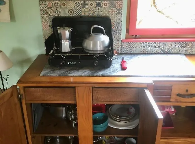 Rosa The Cosy - Gypsy Wagon - Shepherds Hut, River Views Off-grid Eco Living Педроган-Гранди